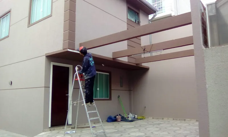 Pintura externa de fachada de casa em Curitiba